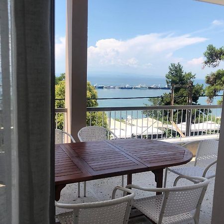 Elena'S Apartments 尼亚米卡尼奥纳 外观 照片