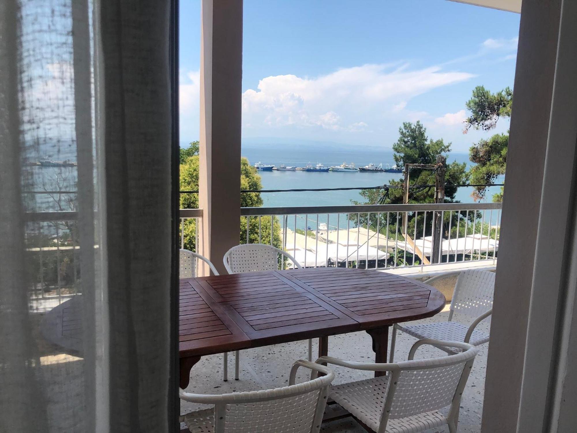 Elena'S Apartments 尼亚米卡尼奥纳 外观 照片