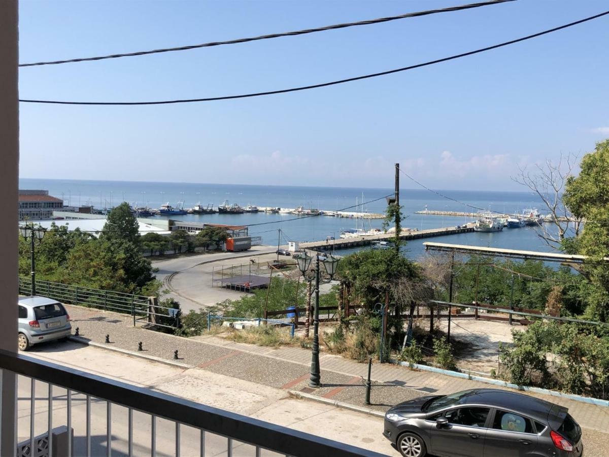 Elena'S Apartments 尼亚米卡尼奥纳 外观 照片